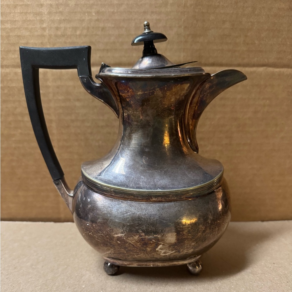 Atkin Brothers Sheffield EPNS Tea/Coffee Pot